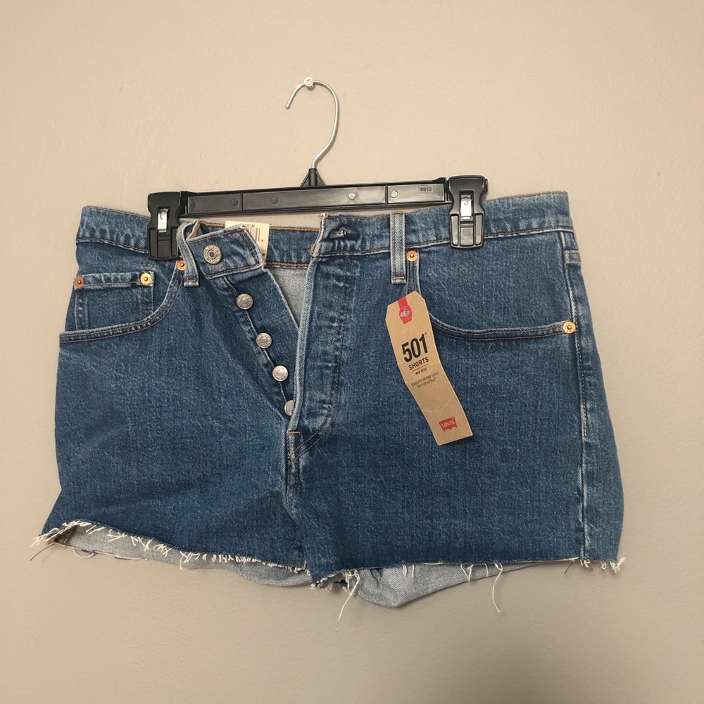 Levi’s denim shorts